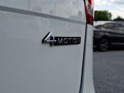 Used 2022 Volkswagen Tiguan SE R-Line AWD/4WD image 32