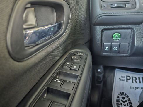 Used 2021 Honda HR-V Sport image 25