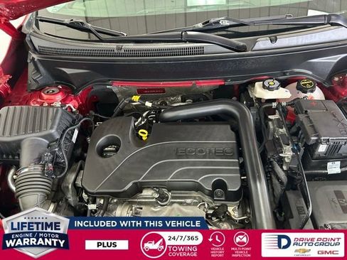 Used 2024 GMC Terrain SLT w/ Tech Package image 11