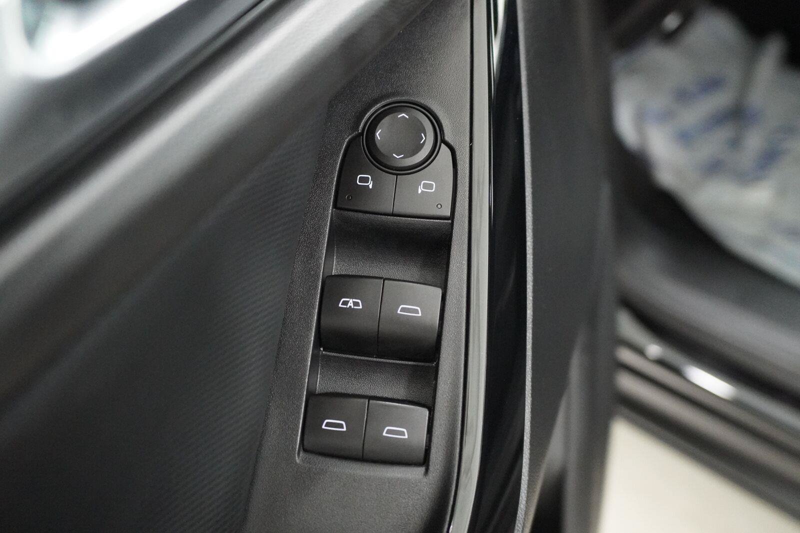 Used 2026 Chevrolet Equinox LT FWD image 21