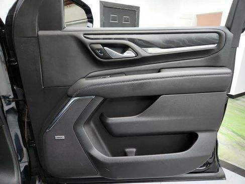 Used 2022 GMC Yukon Denali w/ Denali Premium Package AWD/4WD image 28