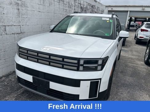 Used 2024 Hyundai Santa Fe SEL image 3