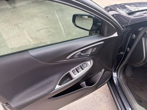 Used 2023 Chevrolet Malibu LT FWD image 11