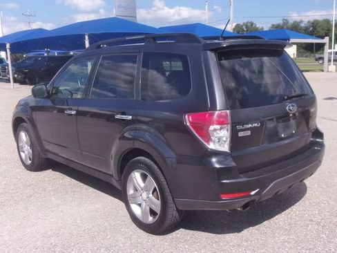 Used 2009 Subaru Forester 2.5X Limited AWD/4WD image 5