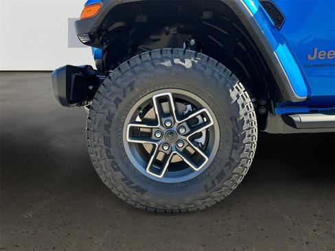 New 2026 Jeep Gladiator Mojave image 10