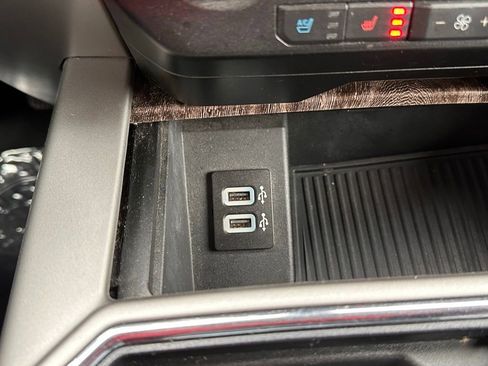 Used 2019 Ford F350 Lariat w/ Lariat Ultimate Package image 31