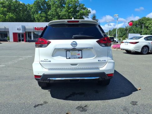 Used 2019 Nissan Rogue SL w/ Premium Package AWD/4WD image 6