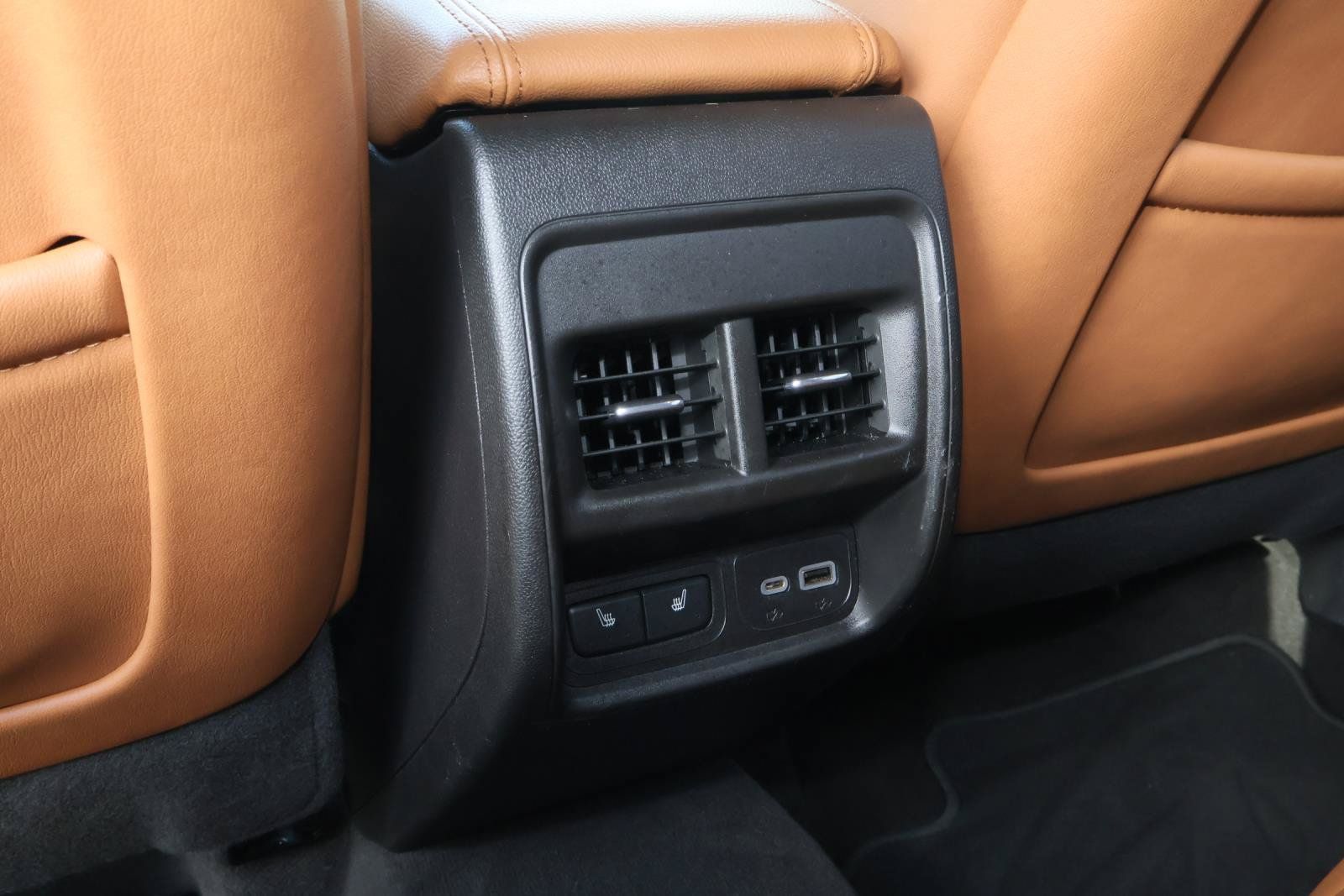 Certified 2024 Cadillac XT4 Sport FWD image 18