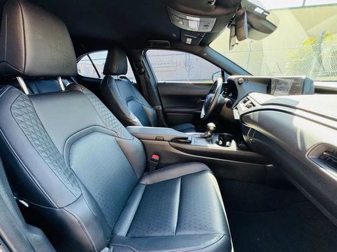 Used 2020 Lexus UX 200 w/ Accessory Package 2 FWD image 14