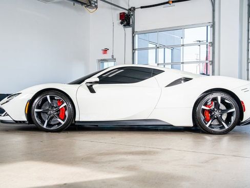 Used 2021 Ferrari SF90 Stradale image 9