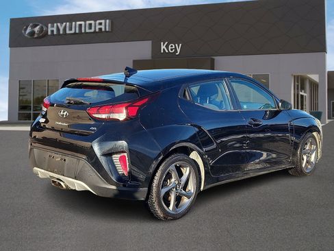 Used 2019 Hyundai Veloster 2.0 image 4