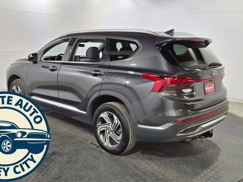 Used 2022 Hyundai Santa Fe SEL w/ Convenience Package image 6