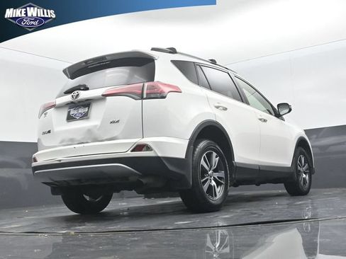 Used 2018 Toyota RAV4 XLE w/ Plus Extra Value Package FWD image 23