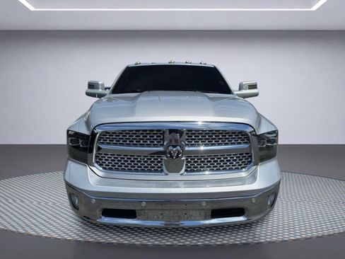 Used 2015 RAM 1500 Laramie w/ Convenience Group AWD/4WD image 9
