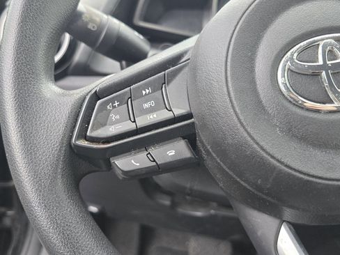 Used 2020 Toyota Yaris LE FWD image 22