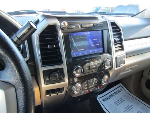 Used 2021 Ford F250 Lariat w/ Lariat Value Package AWD/4WD image 23