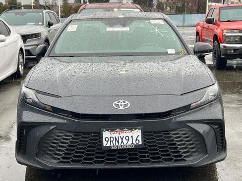 Certified 2025 Toyota Camry SE w/ Convenience Package image 6