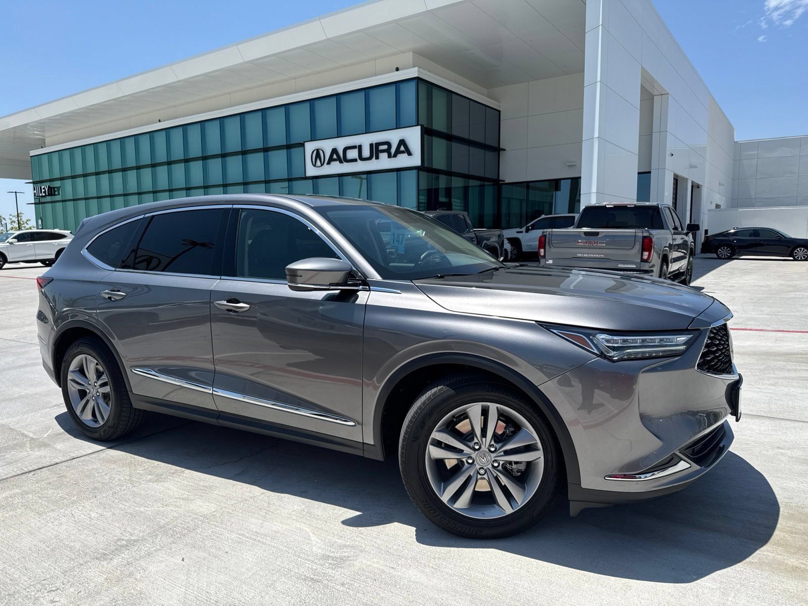 Used 2024 Acura MDX SH-AWD image 1