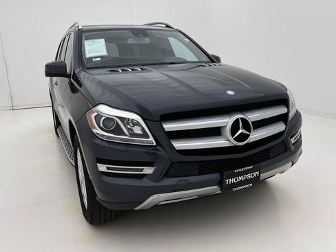 Used 2016 Mercedes-Benz GL 320 GL 350 image 3
