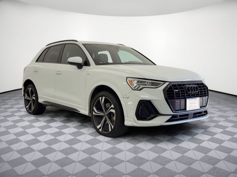 Used 2023 Audi Q3 2.0T Premium Plus w/ Premium Plus Package AWD/4WD image 7