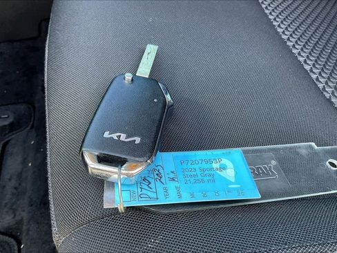 Certified 2023 Kia Sportage LX image 17