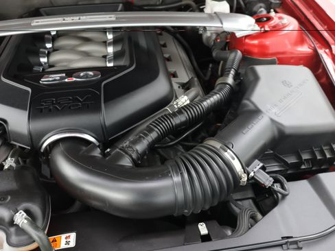 Used 2013 Ford Mustang GT Premium w/ Comfort Pkg RWD image 15