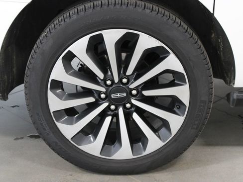 Used 2024 Lincoln Navigator L Reserve AWD/4WD image 14