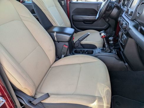 Used 2021 Jeep Gladiator Sport w/ Trailer Tow Package image 19