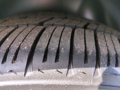 Used 2009 Pontiac G8 GXP image 10