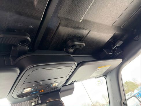 Used 2025 Ford Bronco Big Bend image 30