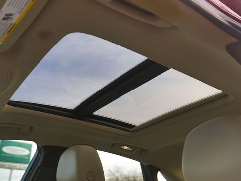 Used 2016 Cadillac XTS Premium image 10