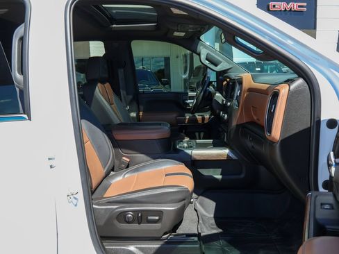 Used 2022 Chevrolet Silverado 3500 High Country AWD/4WD image 31