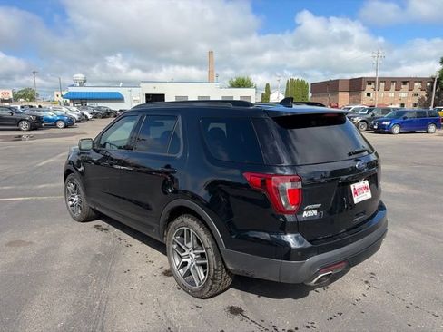 Used 2017 Ford Explorer Sport w/ Equipment Group 401A AWD/4WD image 6