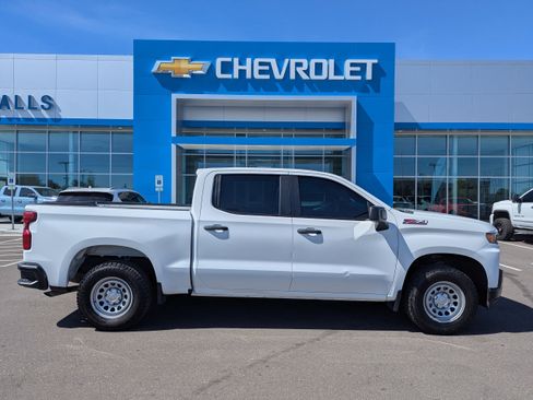 Certified 2020 Chevrolet Silverado 1500 W/T w/ Z71 Off-Road Package AWD/4WD image 34