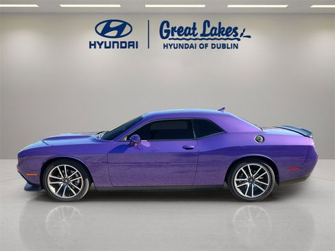 Used 2023 Dodge Challenger R/T w/ Plus Package image 2