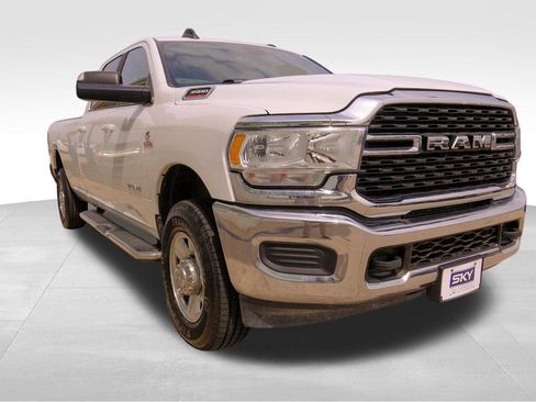 Used 2022 RAM 3500 Big Horn image 11