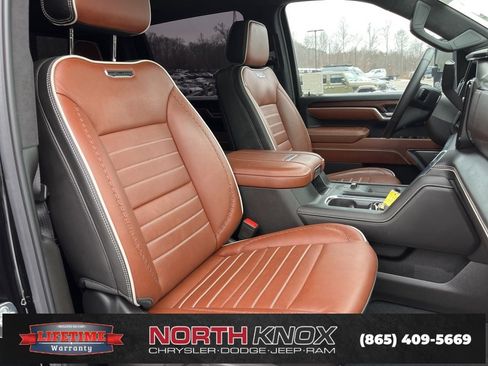 Used 2025 GMC Sierra 2500 Denali Ultimate image 13