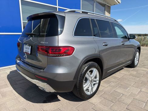 Used 2021 Mercedes-Benz GLB 250 4MATIC image 7