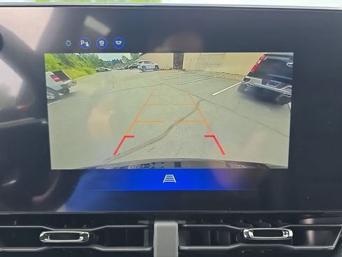 New 2027 Chevrolet Equinox RS w/ LPO, Floor Liner Package AWD/4WD image 25