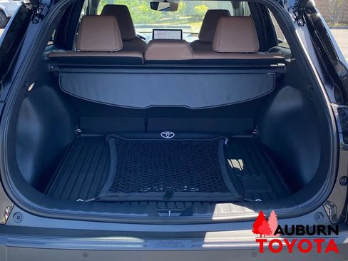 Used 2026 Toyota Corolla Cross XLE w/ Convenience Package image 14