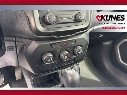 Used 2020 Jeep Renegade Sport FWD image 26