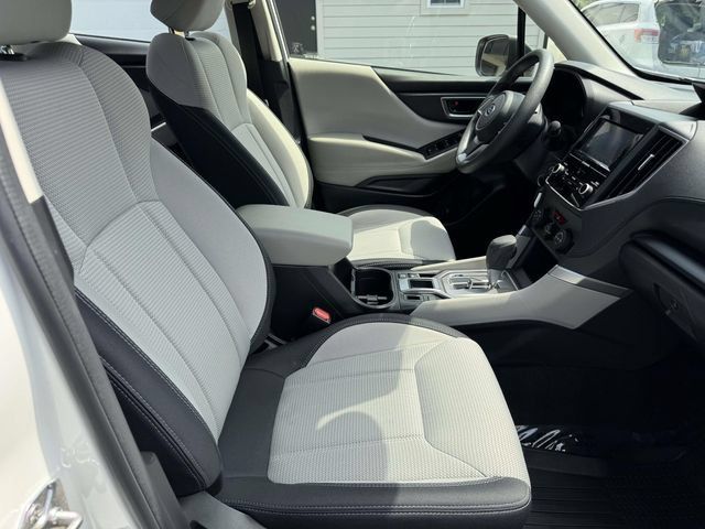 Used 2023 Subaru Forester AWD/4WD image 9