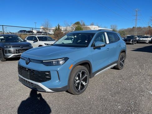 New 2026 Volkswagen Tiguan SE image 1