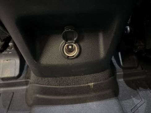 Used 2020 Kia Telluride S AWD/4WD image 16