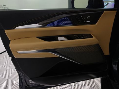 Used 2025 Cadillac Escalade IQ Sport 2 image 17