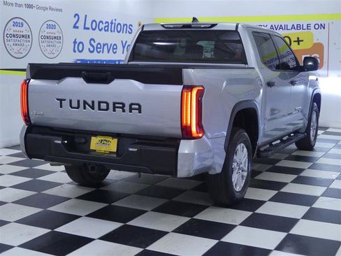 Used 2022 Toyota Tundra SR5 AWD/4WD image 6