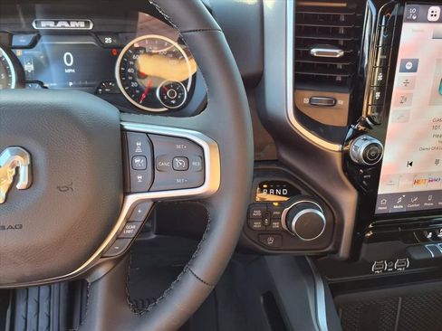 New 2026 RAM 1500 Big Horn AWD/4WD image 10
