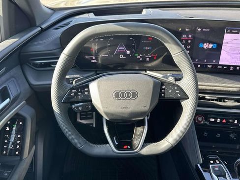 Used 2025 Audi SQ5 Premium Plus w/ Premium Plus Package AWD/4WD image 16