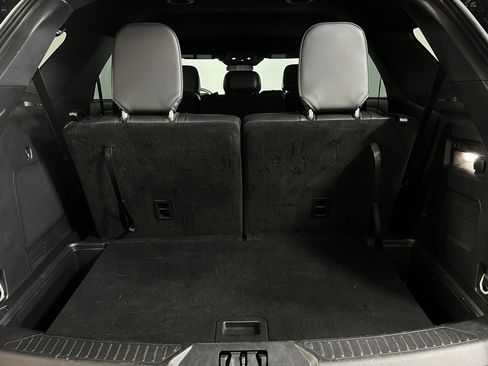 Used 2025 Ford Explorer ST-Line w/ ST-Line Street Pack image 31