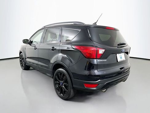 Used 2019 Ford Escape SE image 7